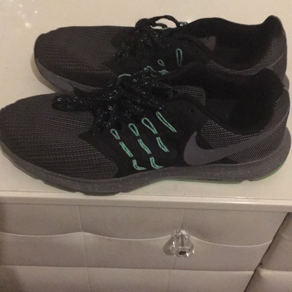 Nike running Shoes (Authentic)